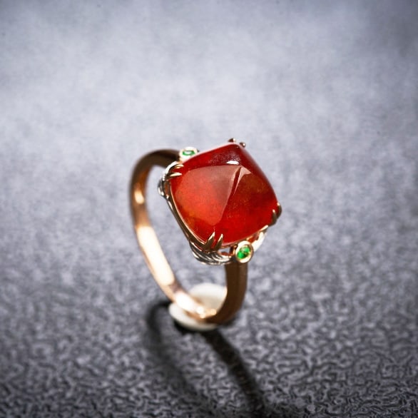 14k Gold 8.66 Ct Natural Spessartine & Tsavorite Ring: Ref:231043207 // gold content:14k gold // ring size:7. 25us // // main gemstone:spessartine // shape:sugar-loaf // carat weight:8. 66ct // color:orange // treatment:natural // // adjacent gemstone 2