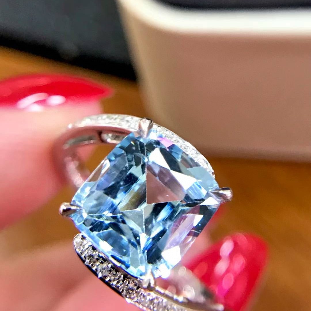 14k Gold 2.6 Ct Natural Aquamarine & Diamond Ring - 3