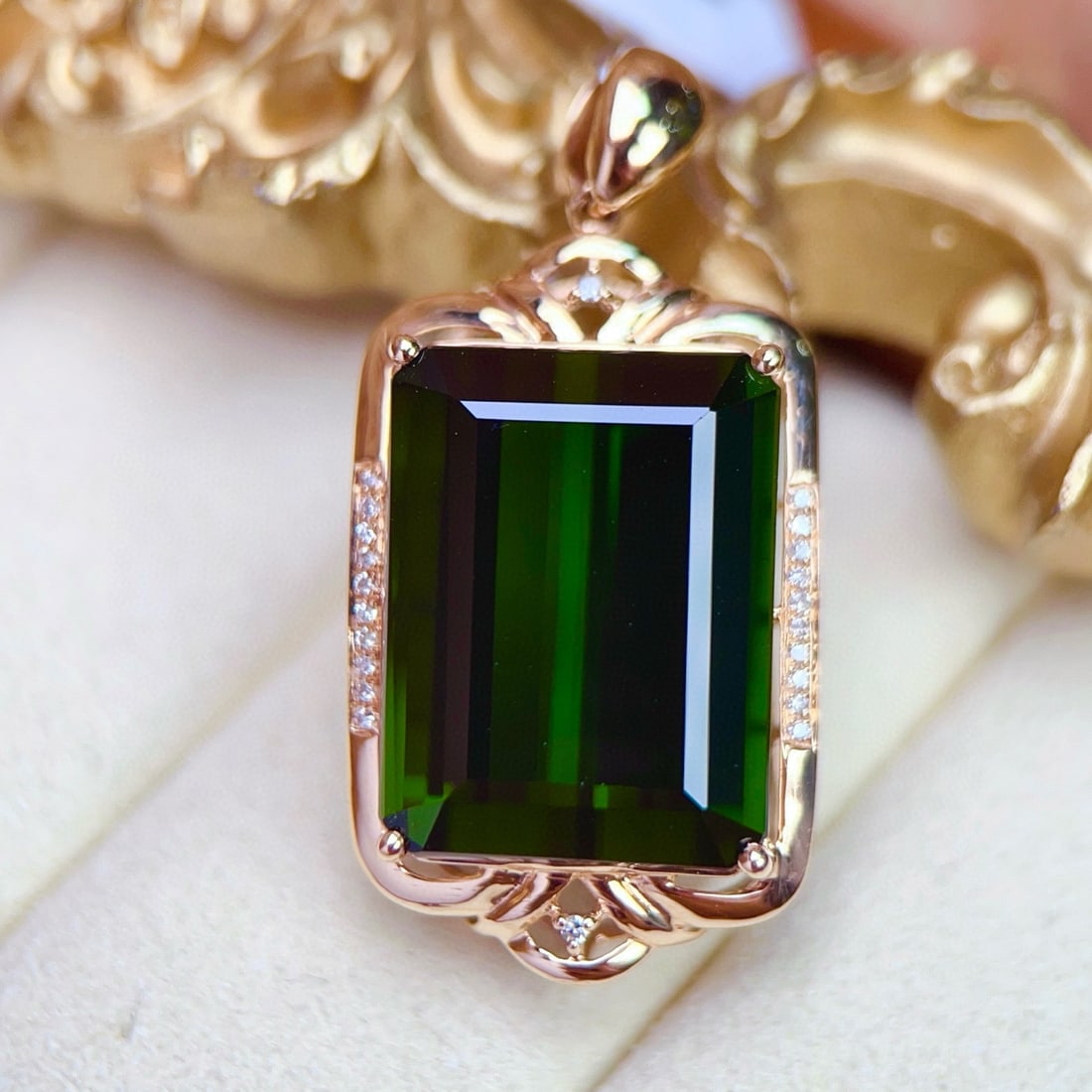 14k Gold 22.12 Ctw Natural Tourmaline & Diamond Pendant( Without Chain ) - 2