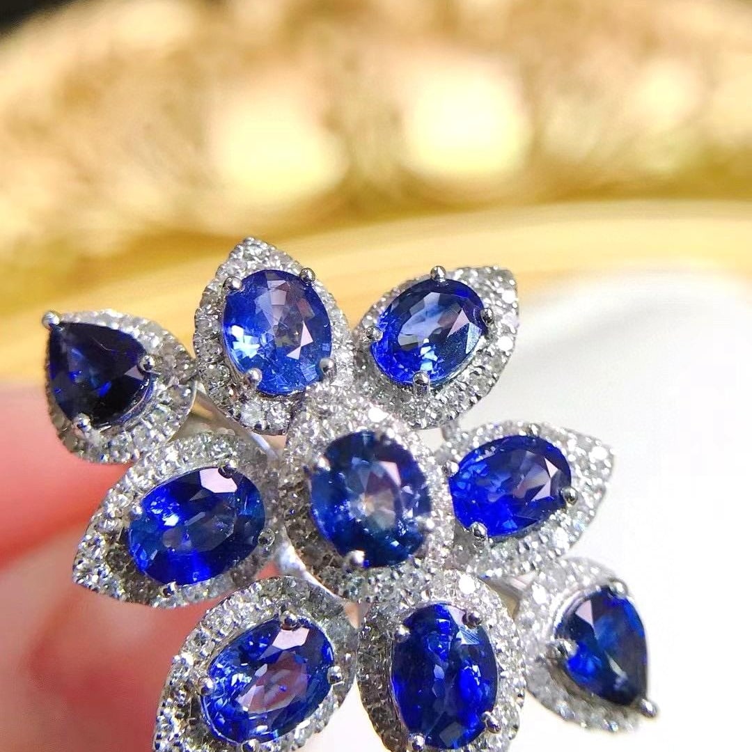 14k Gold 4.23 Ctw Natural Sapphire & Diamond Ring: Ref:231043232 // gold content:14k gold // ring size:7. 25us // // main gemstone:sapphire // shape:multiply // carat weight:3. 7ct // color:blue // treatment:natural // // adjacent gemstone 2 : diamond