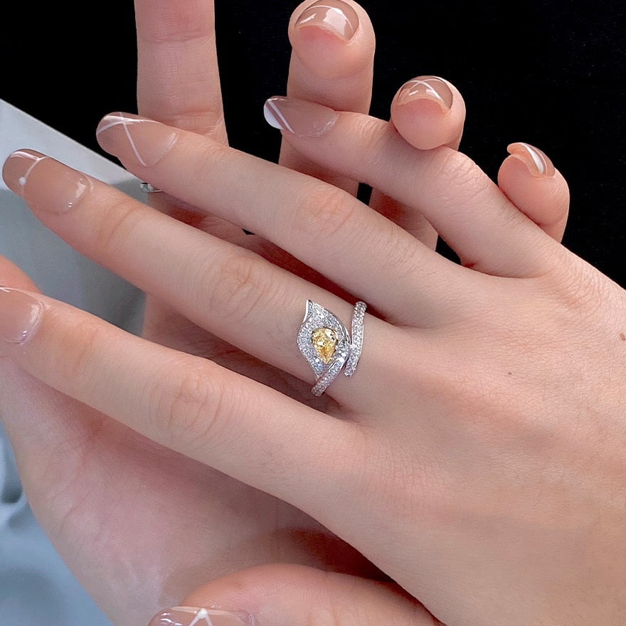 14k Gold 0.70 Ctw Natural Yellow Diamond & Diamond Ring - 5
