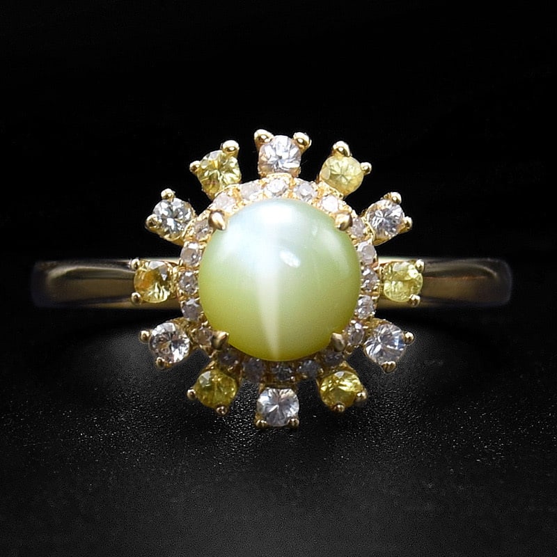 14k Gold 1.51 Ctw Natural Cat's?Eye Chrysoberyl & Diamond Ring: Ref:231044022 // gold content:14k gold // ring size:7. 25us // // main gemstone:cat's? Eye chrysoberyl // shape:round // carat weight:1. 45ct // color:yellowish green // treatment:natural // cut