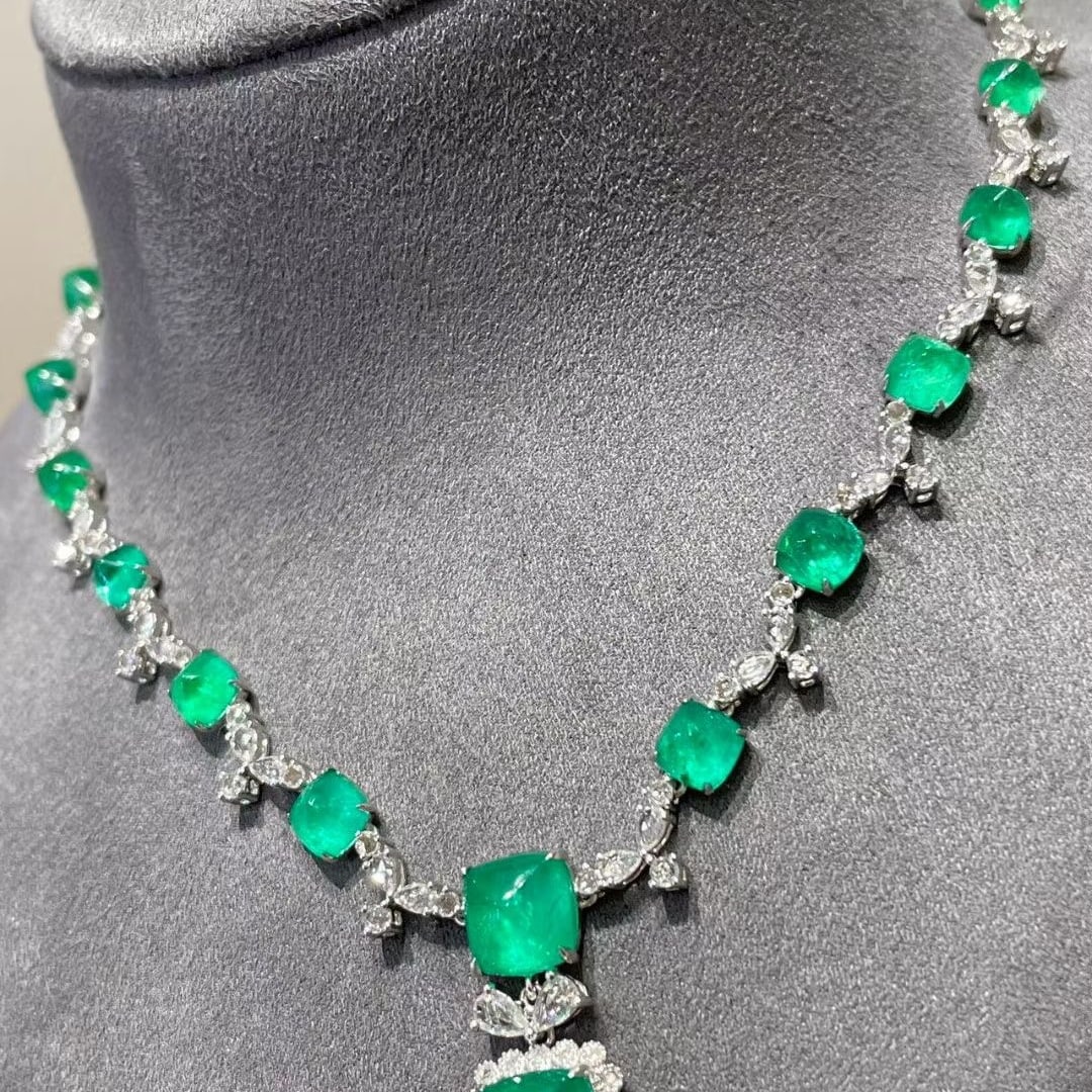 14k Gold 14.5 Ct Natural Emerald & Diamond & Sapphire Necklace - 3