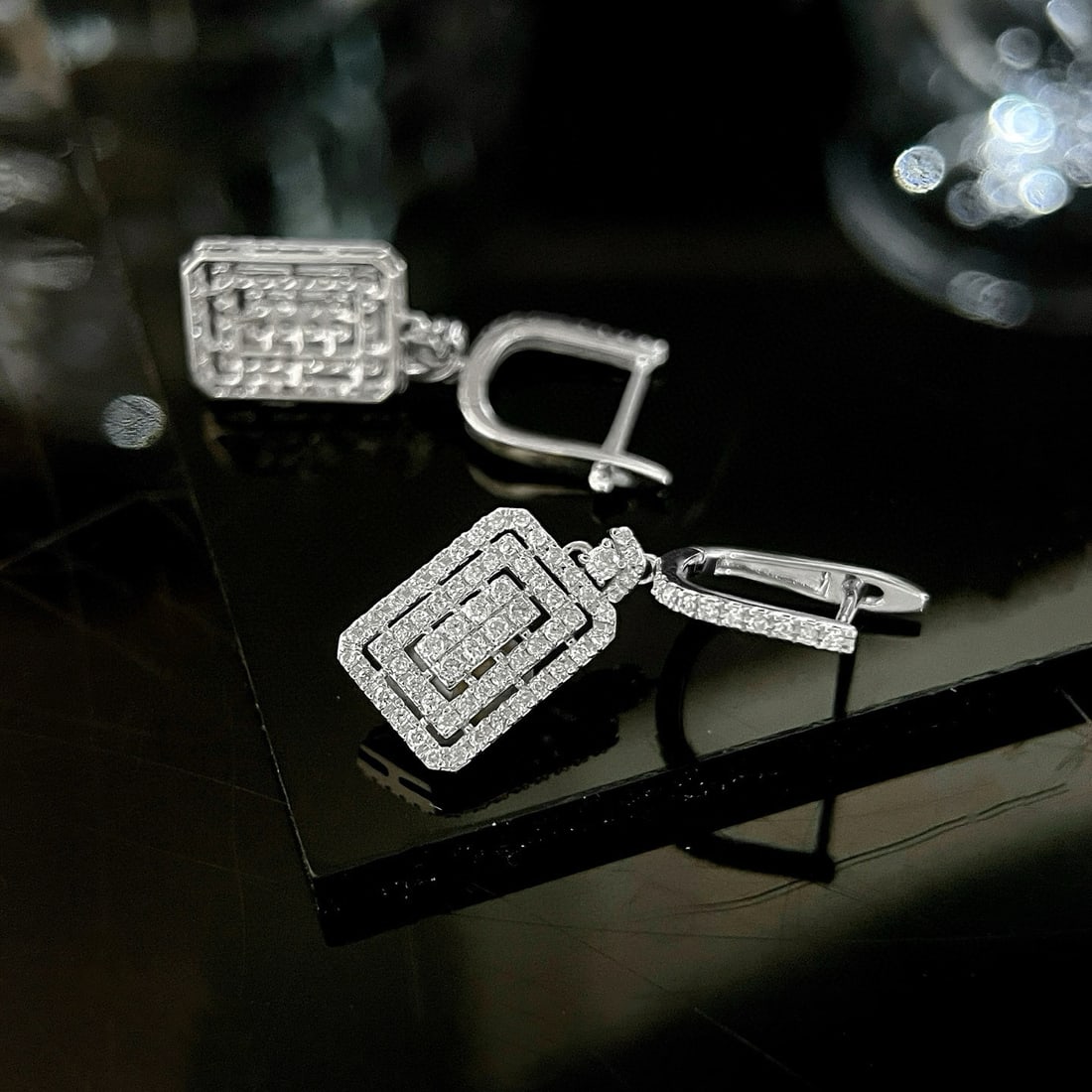 14k Gold 0.8 Ct Natural H Diamond Earrings - 2