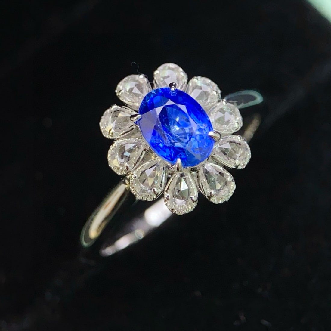 14k Gold 1.3 Ct Natural Sapphire & Diamond & Sapphire Ring - 4