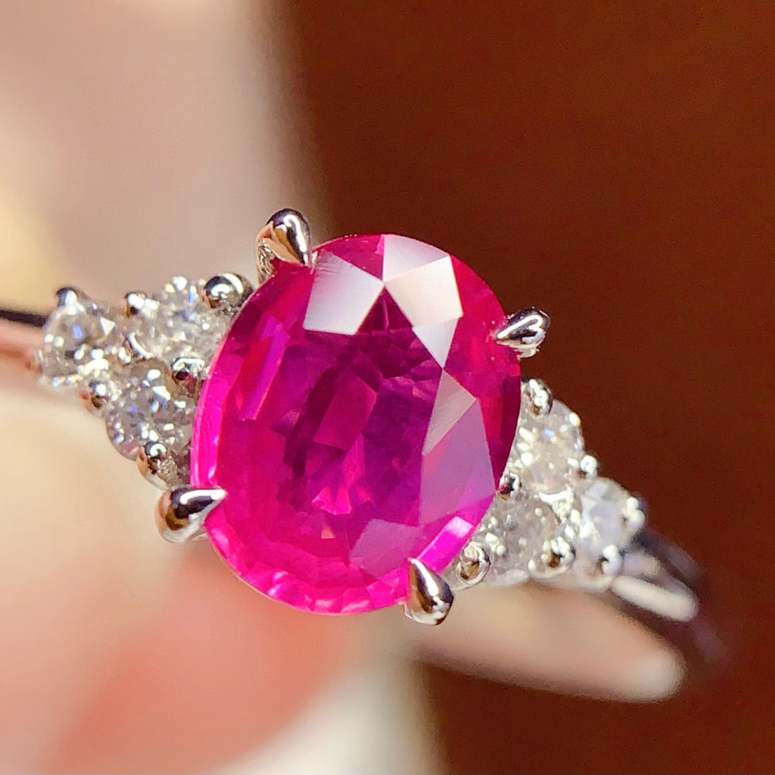 14k Gold 1 Ct Natural Sapphire & Diamond Ring: Ref:231044130 // gold content:14k gold // ring size:7. 25us // // main gemstone:sapphire // shape:oval // carat weight:1ct // color:pink // treatment:natural // // adjacent gemstone 2 : diamond //