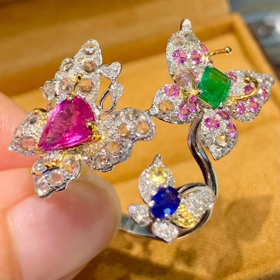 14k Gold 1.8 Ct Natural Emerald & Ruby & Sapphire & Diamond & Sapphire Ring - 2