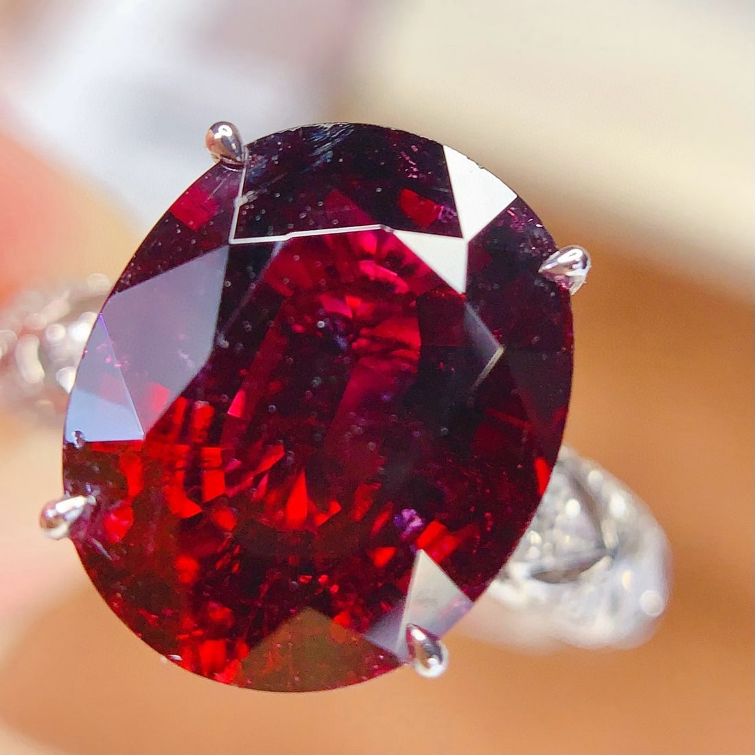 14k Gold 5.58 Ct Natural Tourmaline & Diamond Ring: Ref:231044156 // gold content:14k gold // ring size:7. 25us // // main gemstone:tourmaline // shape:oval // carat weight:5. 58ct // color:red // treatment:natural // // adjacent gemstone 2 : diamond /