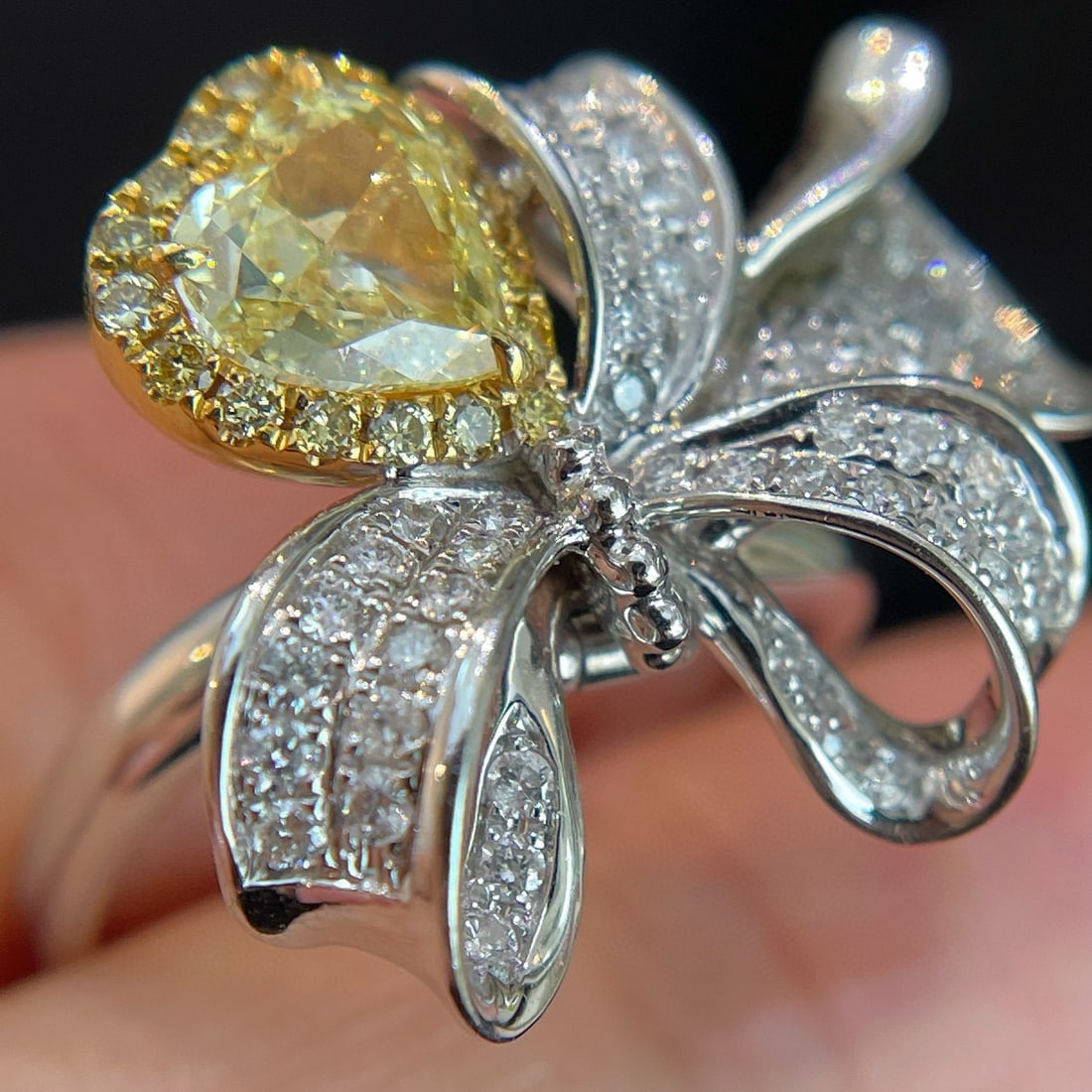 14k Gold 1.37 Ctw Natural Yellow Diamond & Diamond Ring - 2