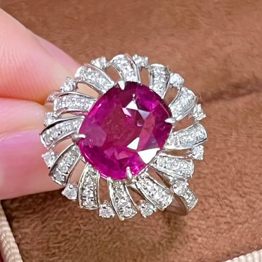 14k Gold 2.5 Ct Natural Tourmaline & Diamond Ring: Ref:231044201 // gold content:14k gold // ring size:7. 25us // // main gemstone:tourmaline // shape:cushion // carat weight:2. 5ct // color:red // treatment:natural // // adjacent gemstone 2 :