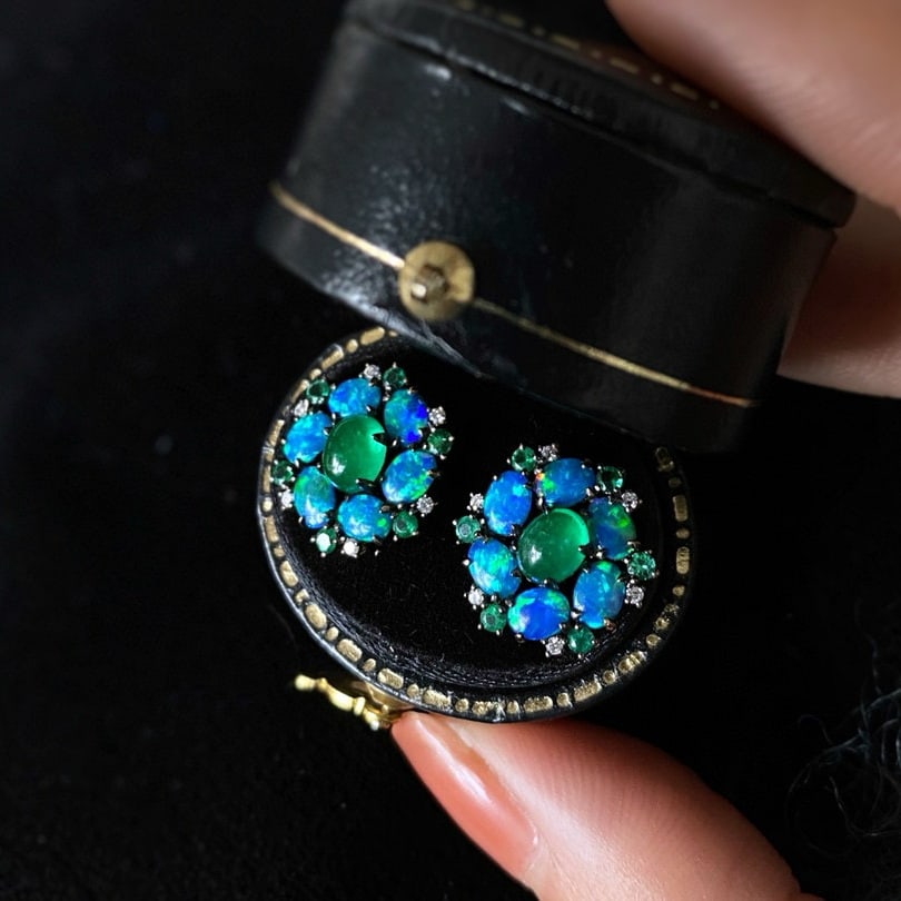 14k Gold 1 Ct Natural Emerald & Diamond & Opal & Emerald Earrings: Ref:231044220 // gold content:14k gold // main gemstone:emerald // shape:round // carat weight:1ct // color:green // treatment:natural // cut grade:g // // adjacent gemstone 2 : diamond //