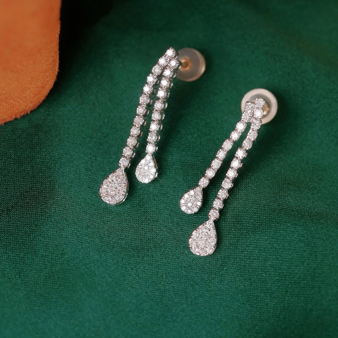 14k Gold 0.70 Ct Natural H Diamond Earrings: Ref:231044225 // gold content:14k gold // main gemstone:diamond // shape:round // carat weight:0. 70ct // clarity grade:vs-si // color:h // treatment:natural // cut grade:g // Condition: New Low