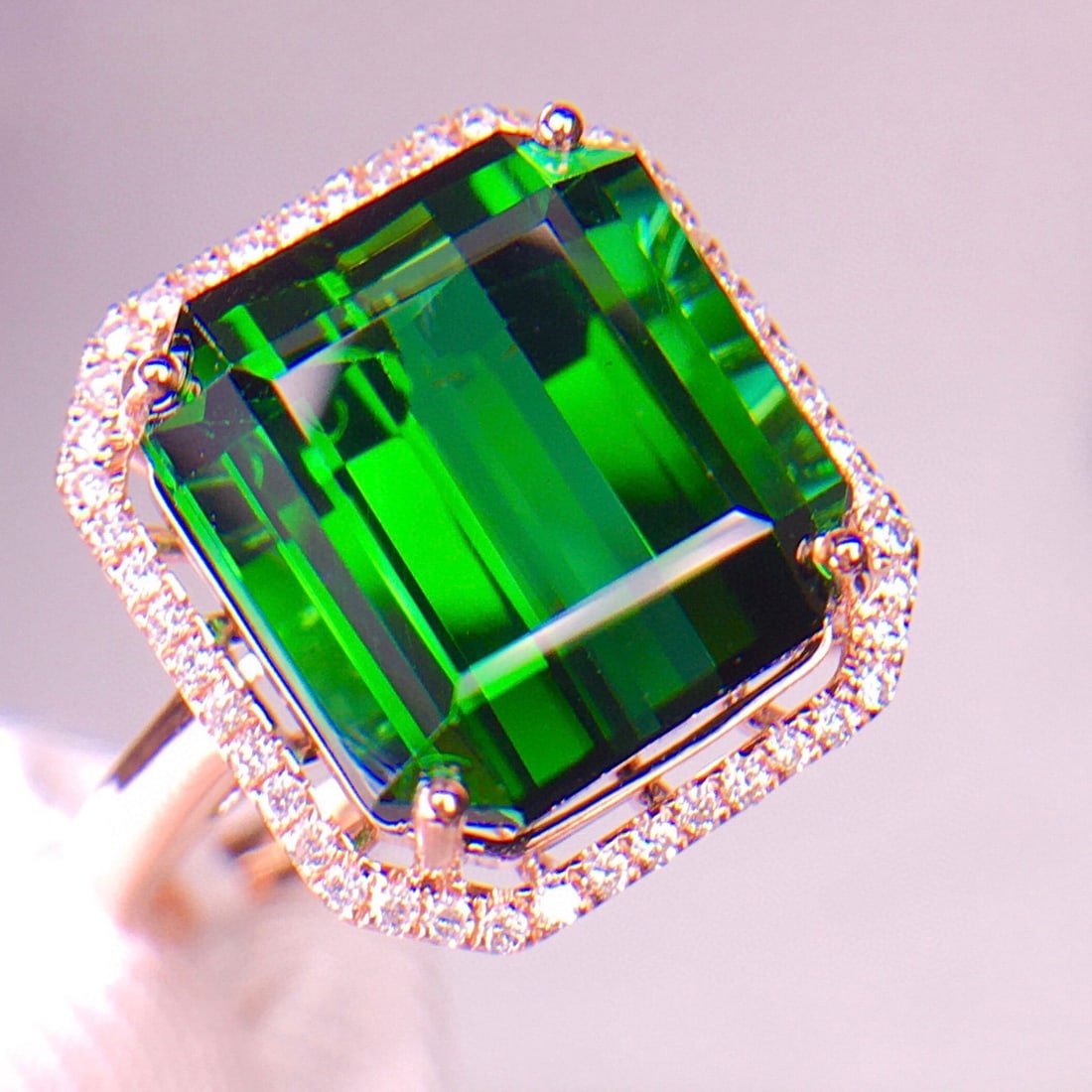 14k Gold 8.9 Ct Natural Tourmaline & Diamond Ring: Ref:231044289 // gold content:14k gold // ring size:7. 25us // // main gemstone:tourmaline // shape:octagonal // carat weight:8. 9ct // color:green // treatment:natural // // adjacent gemstone 2 : dia