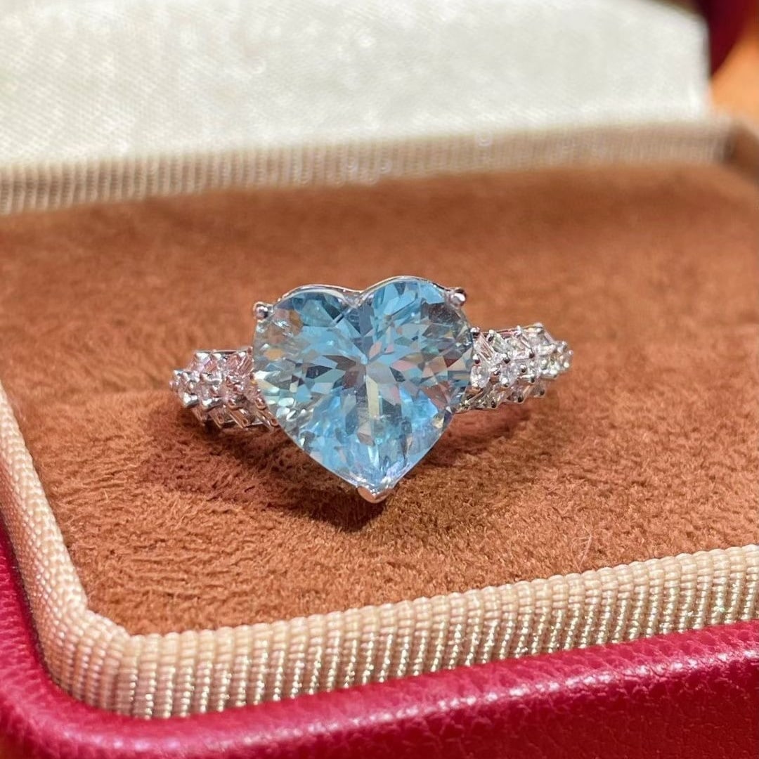 14k Gold 3.4 Ctw Natural Aquamarine & Diamond Ring - 3