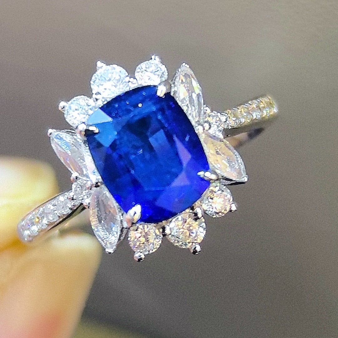 14k Gold 2.60 Ctw Natural Sapphire & Diamond Ring - 5