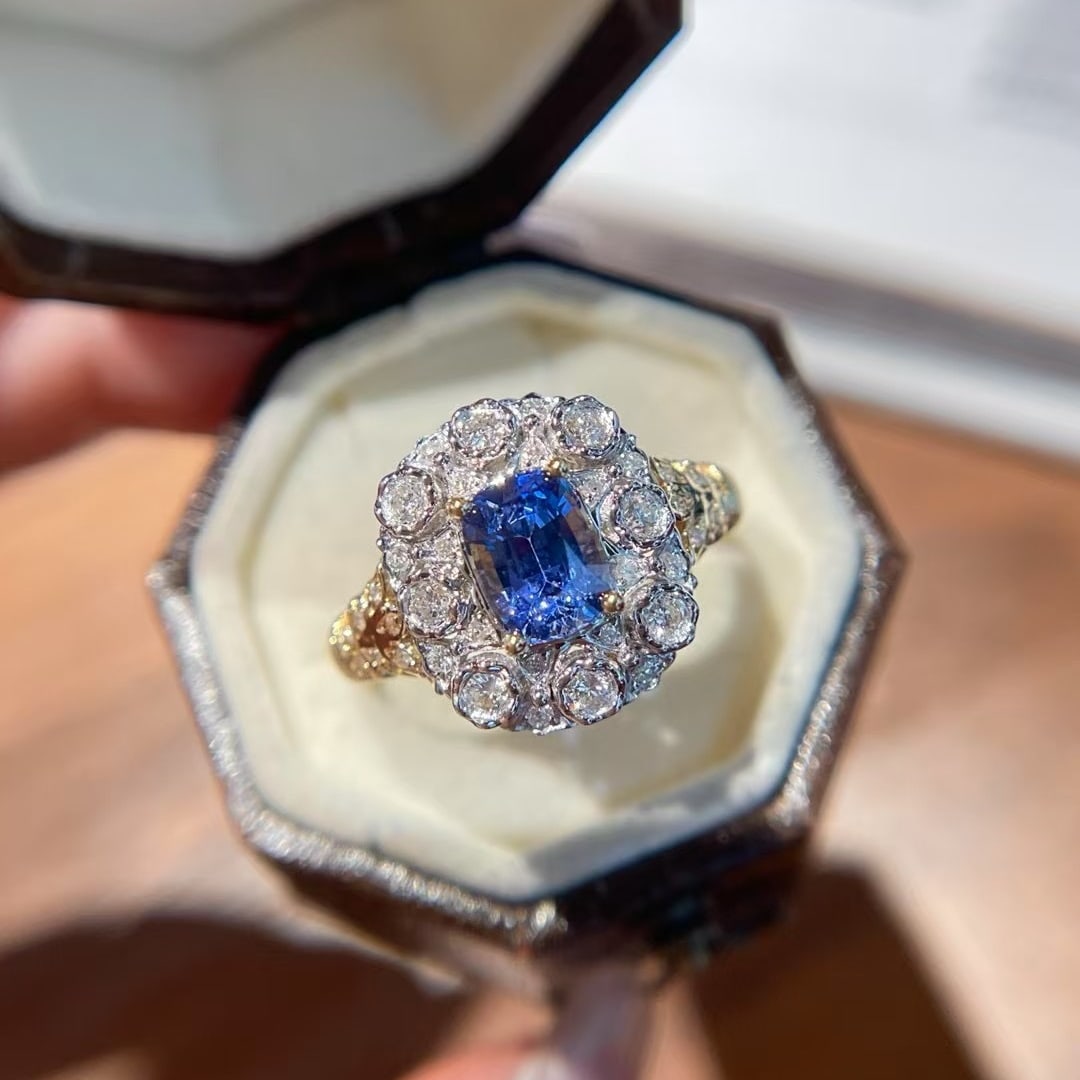 14k Gold 1.10 Ct Natural Sapphire & Diamond Ring: Ref:231044313 // gold content:14k gold // ring size:7. 25us // // main gemstone:sapphire // shape:cushion // carat weight:1. 10ct // color:blue // treatment:natural // // adjacent gemstone 2 :