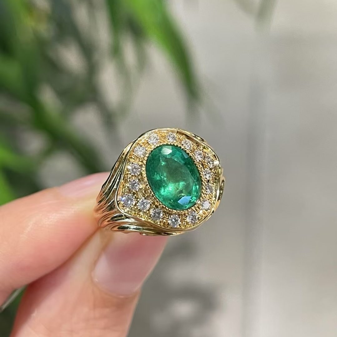 14k Gold 1.27 Ct Natural Emerald & Diamond Ring: Ref:231044315 // gold content:14k gold // ring size:7. 25us // // main gemstone:emerald // shape:oval // carat weight:1. 27ct // color:green // treatment:natural // // adjacent gemstone 2 : diamond