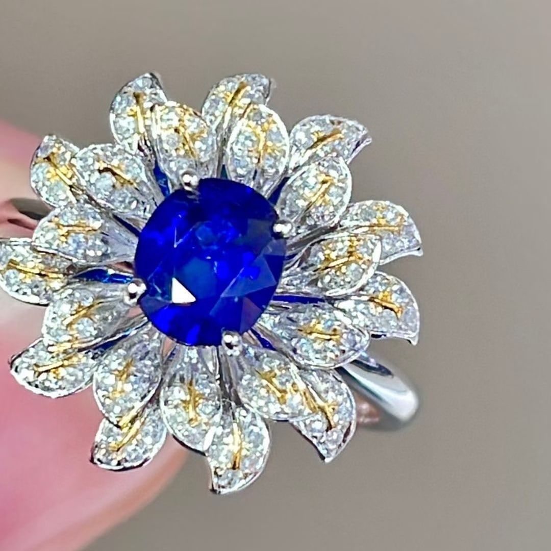 14k Gold 0.9 Ct Natural Sapphire & Diamond Ring - 5