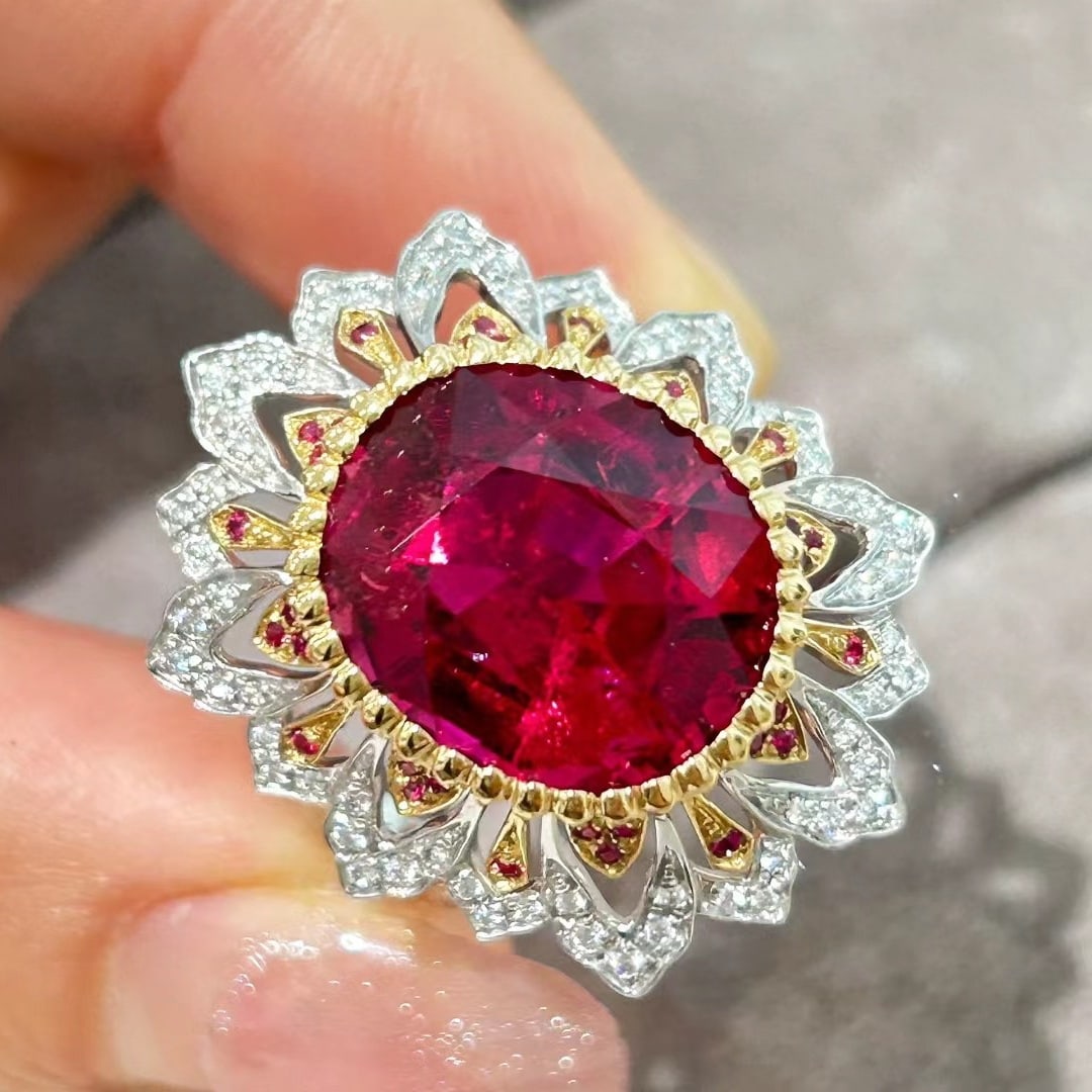 14k Gold 10.01 Ctw Natural Tourmaline & Diamond Ring: Ref:231044328 // gold content:14k gold // ring size:7. 25us // // main gemstone:tourmaline // shape:oval // carat weight:9. 6ct // color:red // treatment:natural // // adjacent gemstone 2 : diamond //