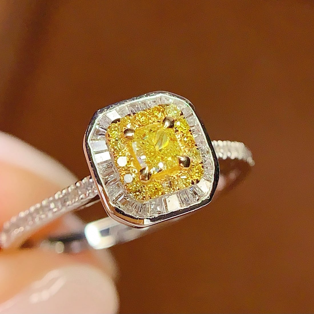 14k Gold 0.3 Ct Natural Yellow Diamond & Diamond Ring: Ref:231044369 // gold content:14k gold // ring size:7. 25us // // main gemstone:yellow diamond // shape:cushion // carat weight:0. 3ct // color:yellow // treatment:natural // // adjacent gemstone 2 :