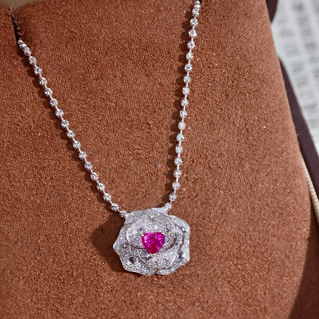 14k Gold 0.90 Ctw Natural Ruby & Diamond Necklace - 2