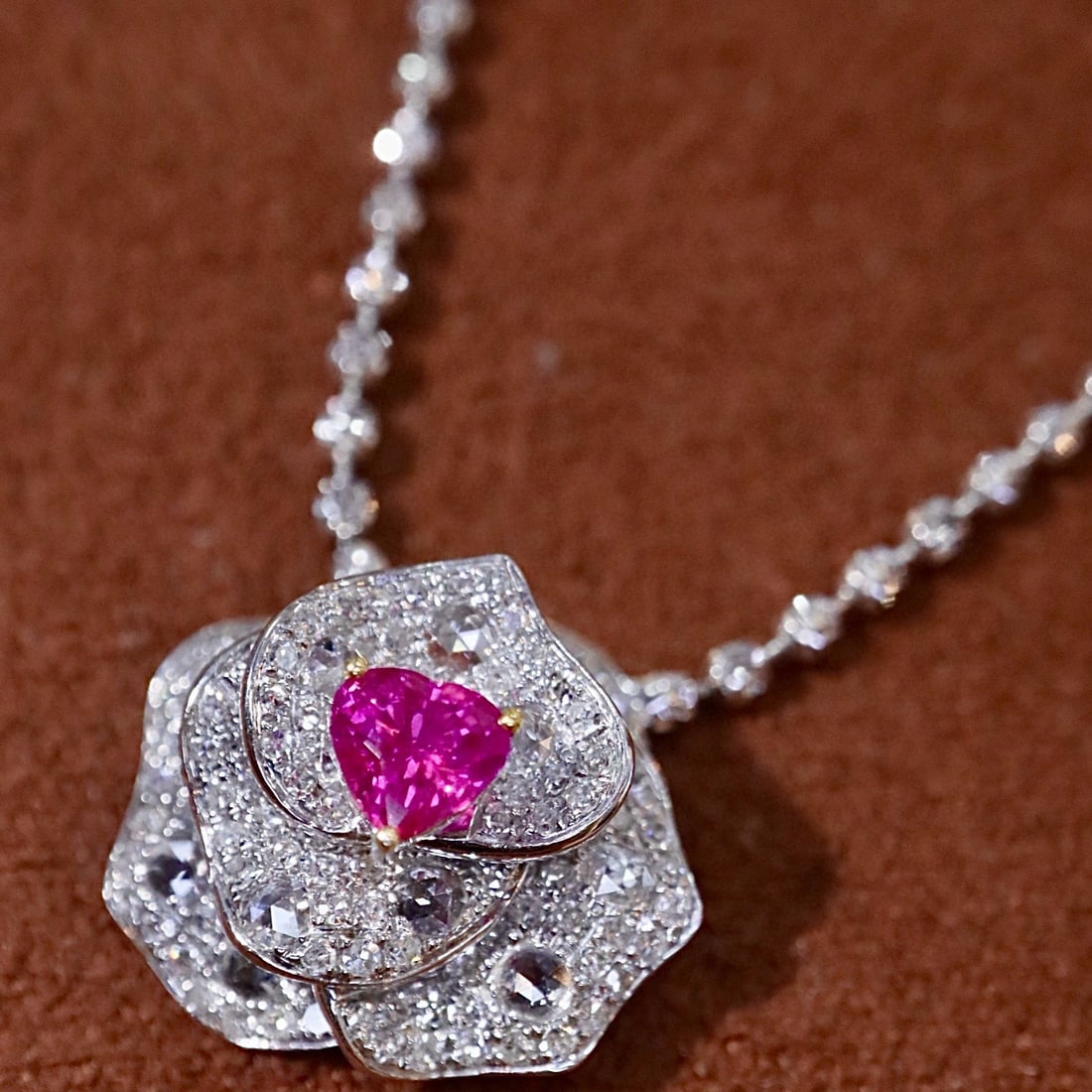 14k Gold 0.90 Ctw Natural Ruby & Diamond Necklace - 3