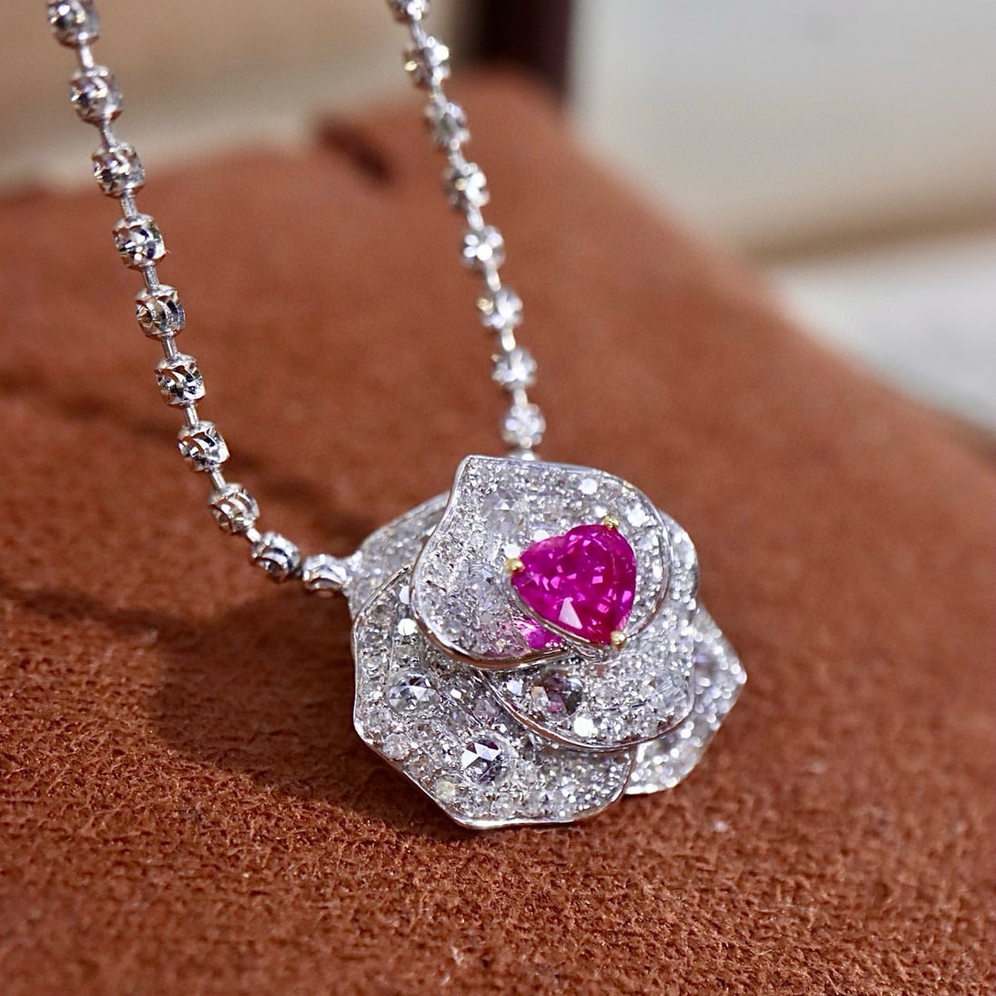 14k Gold 0.90 Ctw Natural Ruby & Diamond Necklace - 5
