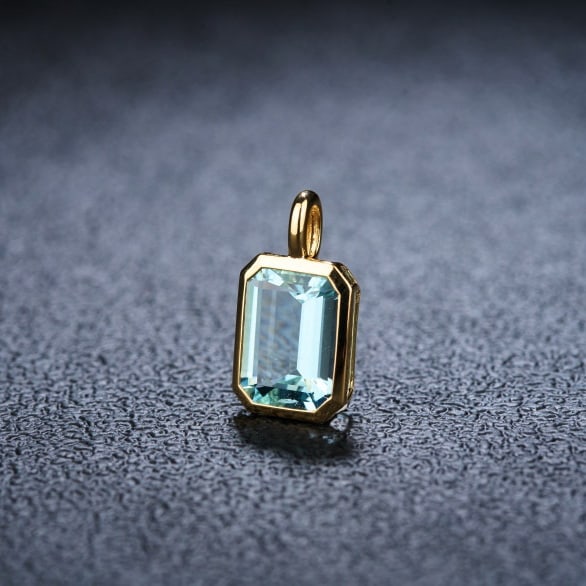 14k Gold 2.69 Ct Natural Aquamarine Pendant( Without Chain ) - 5