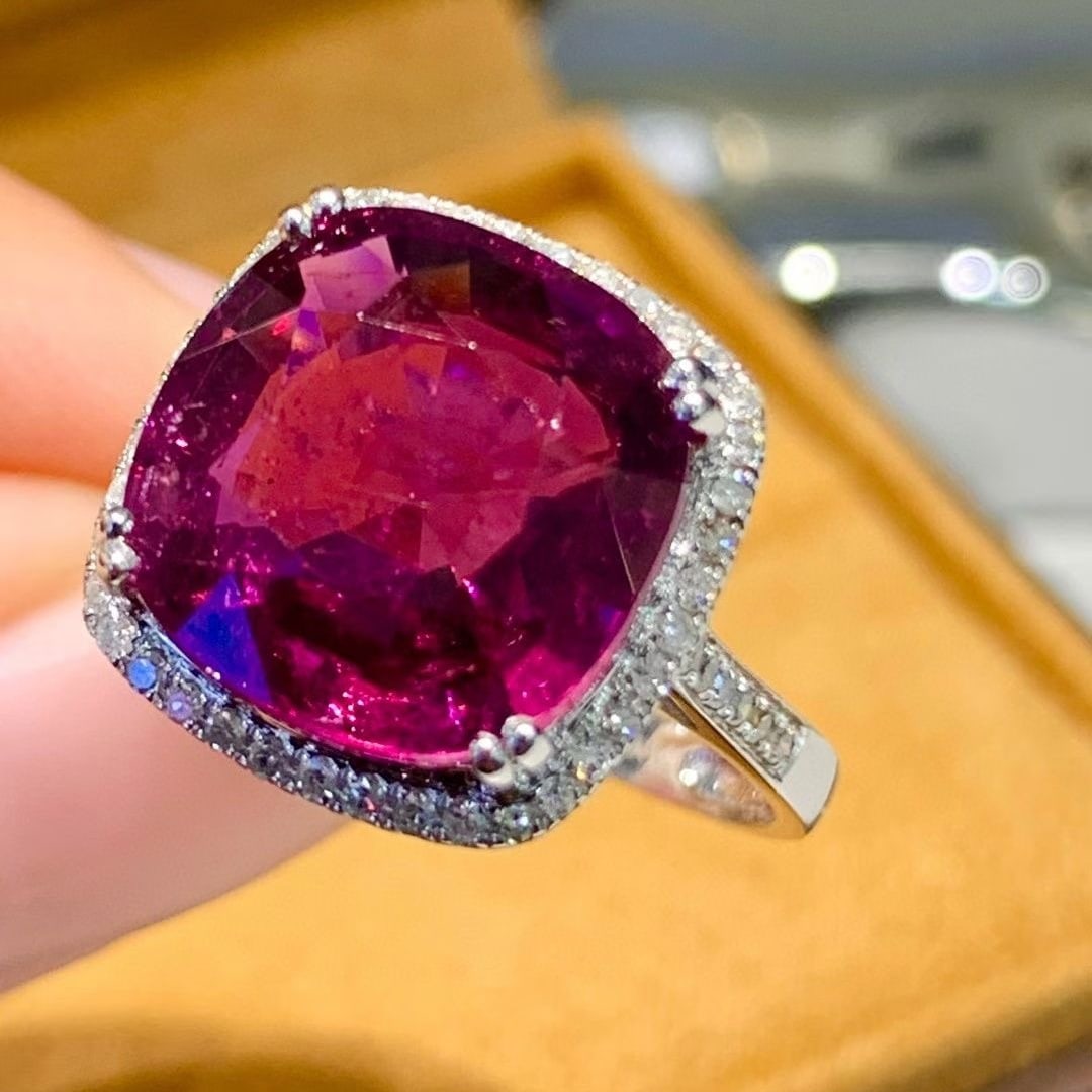 14k Gold 6.6 Ct Natural Tourmaline & Diamond Ring - 2