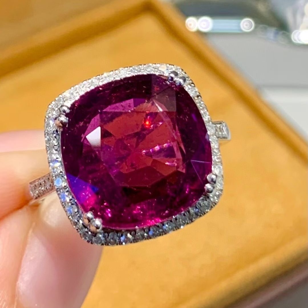 14k Gold 6.6 Ct Natural Tourmaline & Diamond Ring - 5