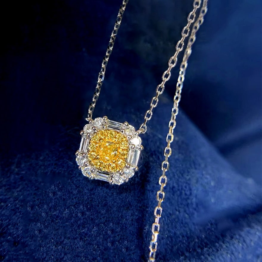 14k Gold 0.30 Ct Natural Color Diamond Necklace - 2