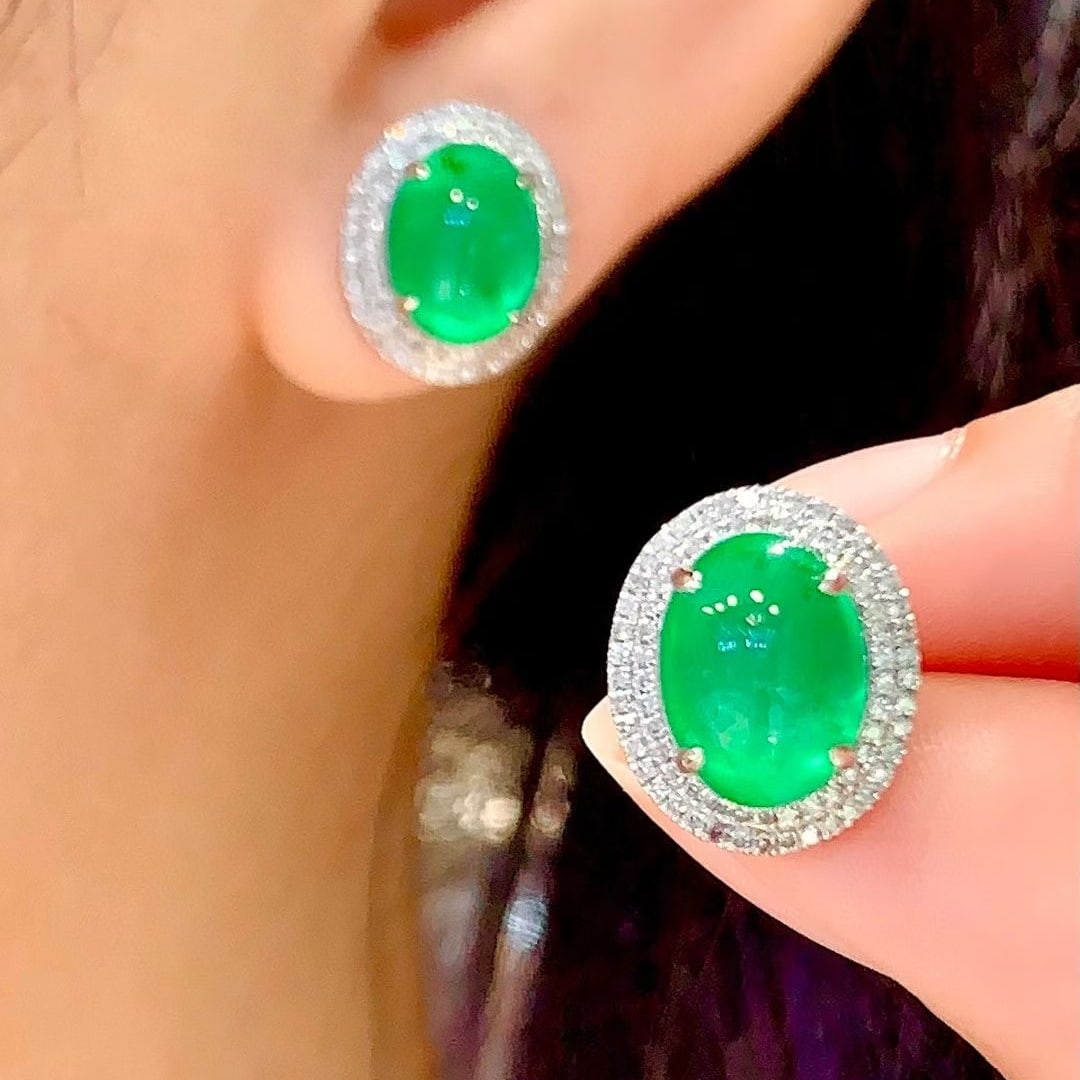 14k Gold 5.25 Ct Natural Emerald & Diamond Earrings - 4