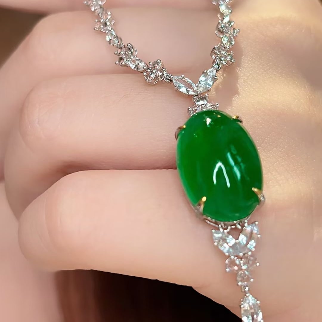 14k Gold 13.26 Ct Vivid Green Natural Emerald & Diamond & Sapphire Necklace - 2