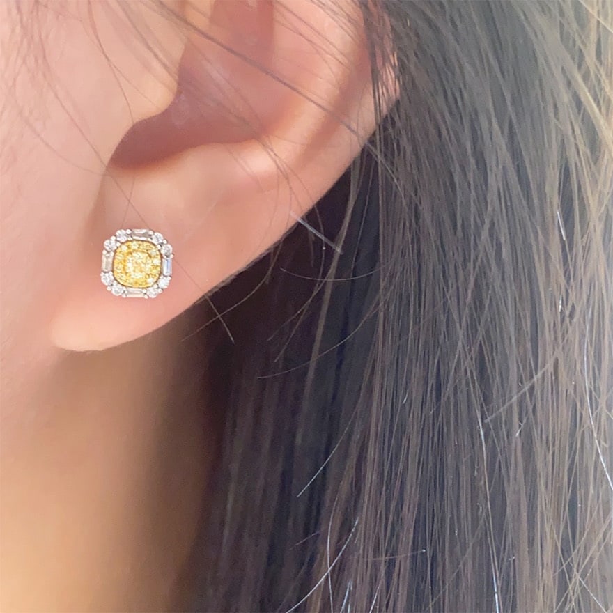 14k Gold 0.50 Ct Natural Color Diamond Earrings - 2