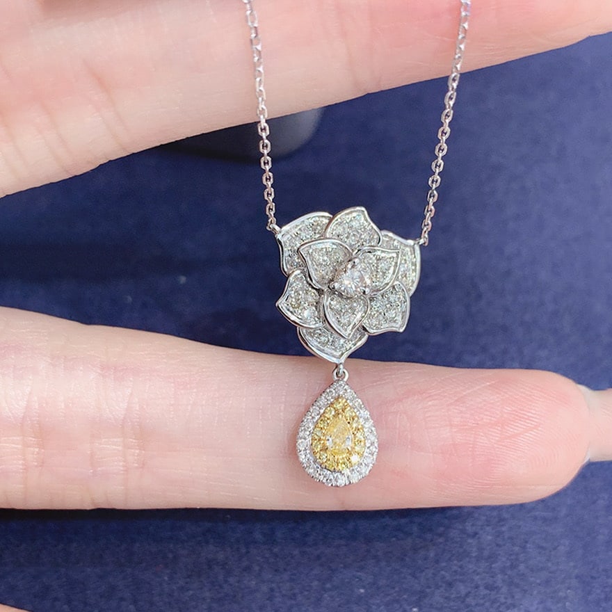 14k Gold 0.72 Ctw Natural Yellow Diamond & Diamond Necklace: Ref:231042097 // gold content:14k gold // main gemstone:yellow diamond // shape:pear // carat weight:0. 12ct // color:yellow // treatment:natural // // adjacent gemstone 2 : diamond // shape:round //