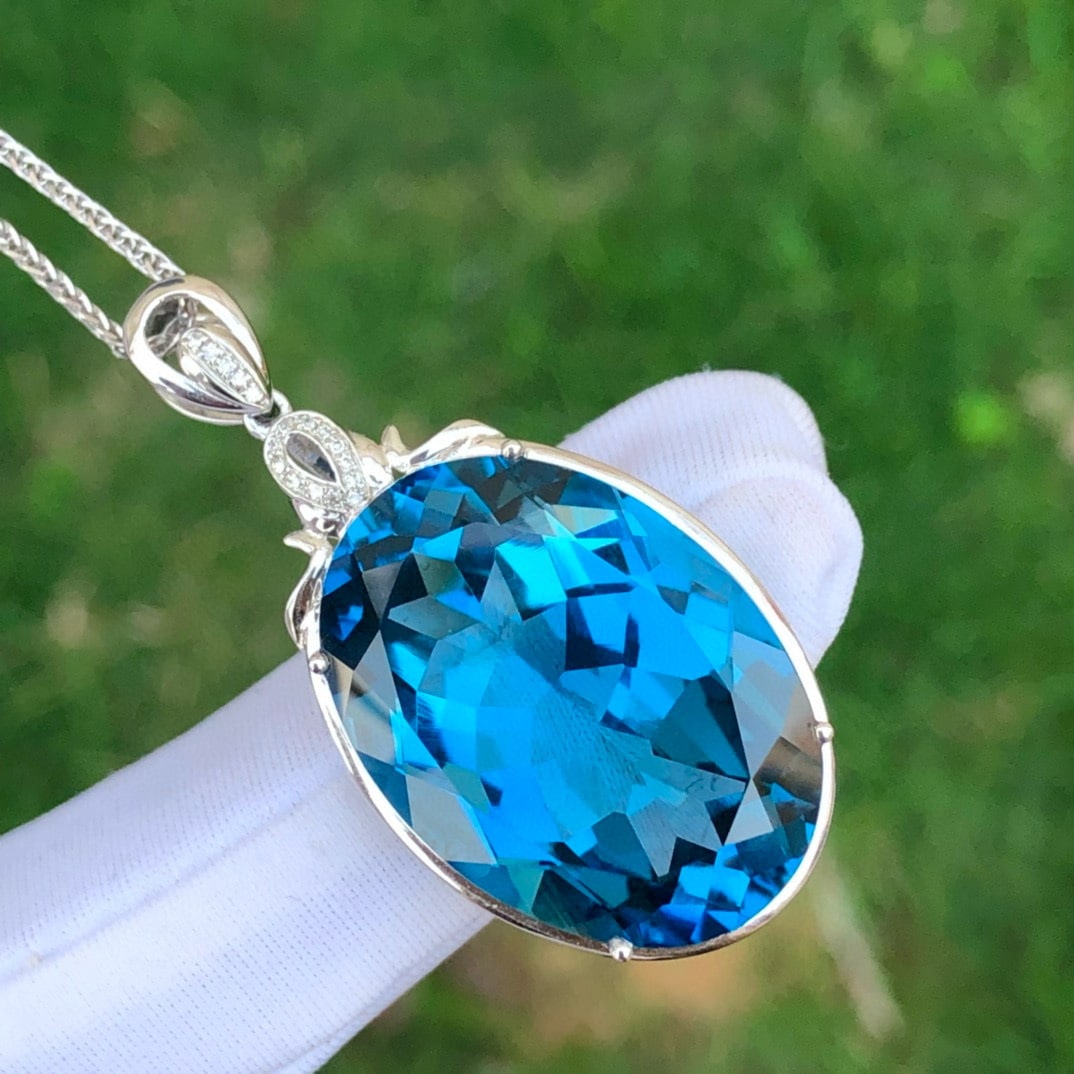 14k Gold 36.1 Ct Natural Topaz & Diamond Pendant( Without Chain ) - 2