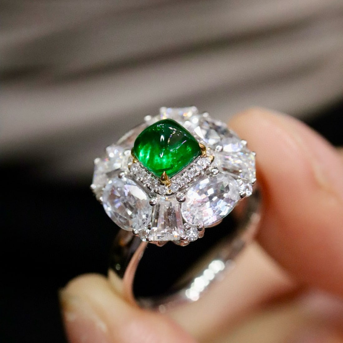 14k Gold 1.24 Ctw Vivid Green Natural Emerald & Diamond Ring - 4