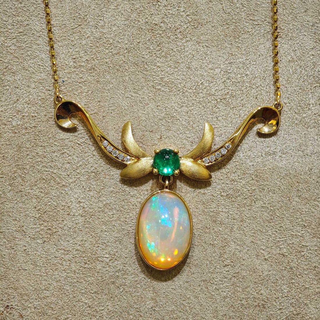 14k Gold 1.87 Ctw Natural Opal & Diamond Necklace - 2