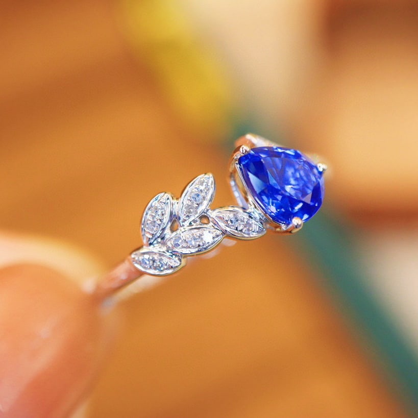 14k Gold 0.82 Ctw Natural Sapphire & Diamond Ring - 2