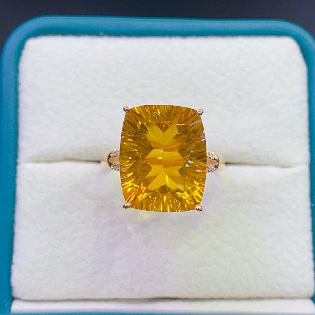 14k Gold 11.49 Ctw Natural Citrine & Diamond Ring - 2