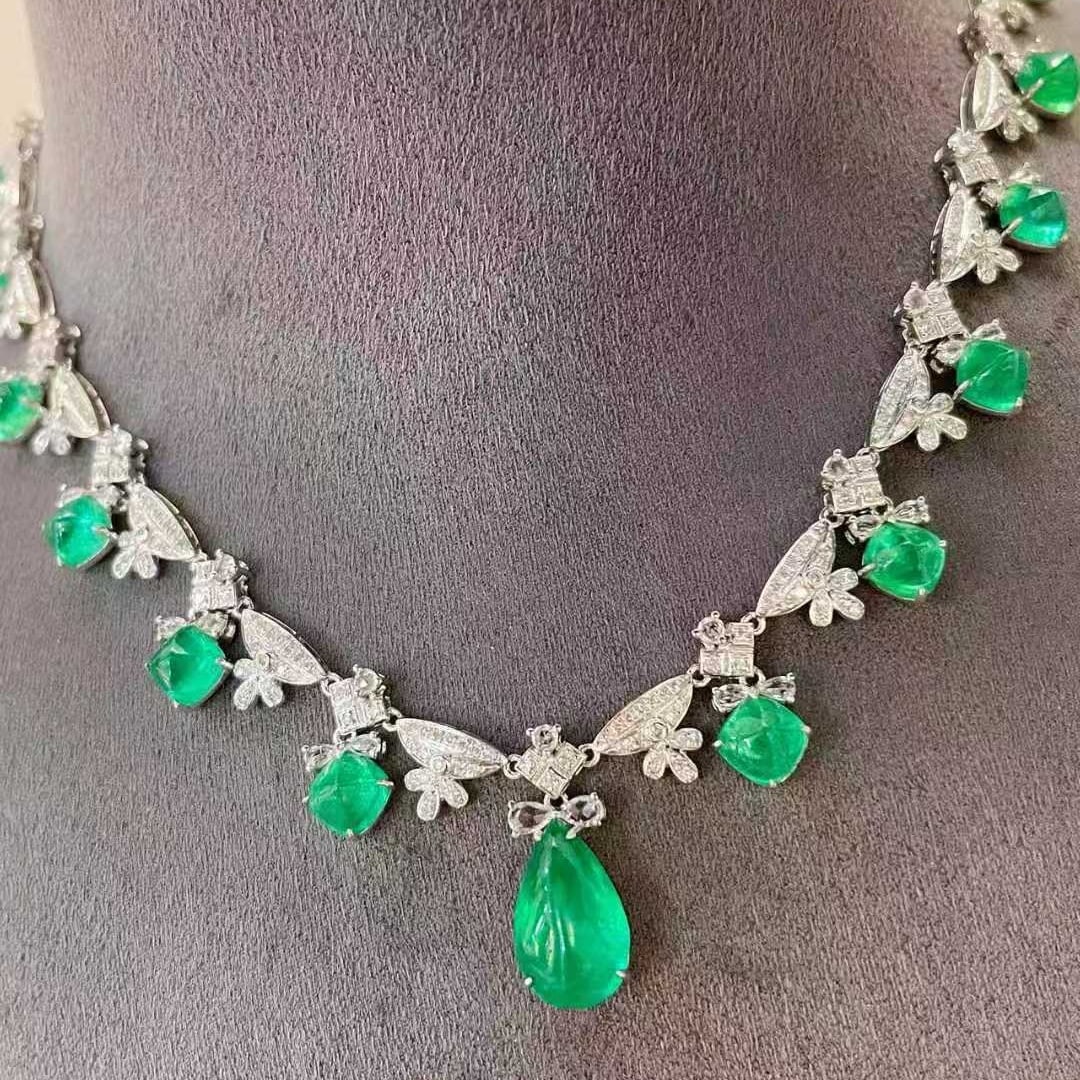 14k Gold 10.5 Ct Natural Emerald & Diamond & Sapphire Necklace - 5