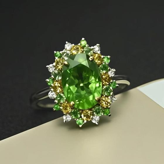 14k Gold 2.12 Ctw Natural Tsavorite & Diamond Ring - 4