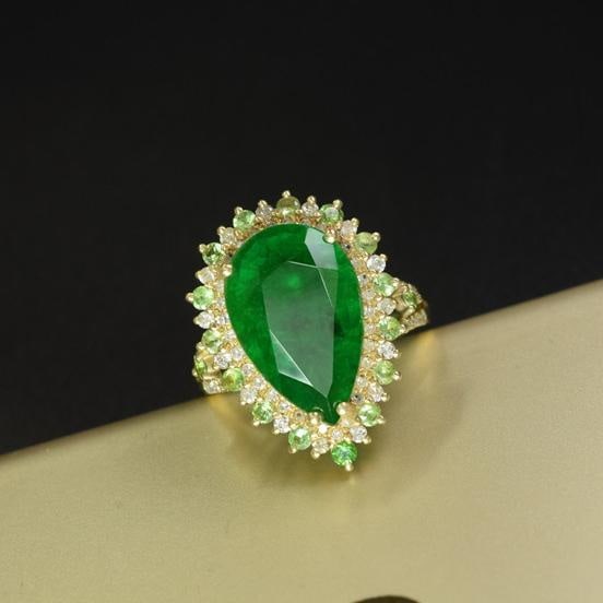 14k Gold 5.49 Ctw Vivid Green Natural Emerald & Diamond Ring - 4