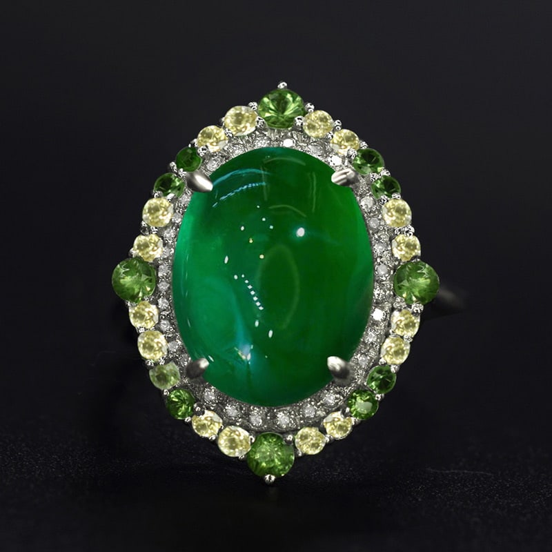 14k Gold 5.30 Ctw Natural Emerald & Diamond Ring: Ref:231043097 // gold content:14k gold // ring size:7. 25us // // main gemstone:emerald // shape:oval // carat weight:5. 21ct // color:green // treatment:natural // // adjacent gemstone 2 : diamond