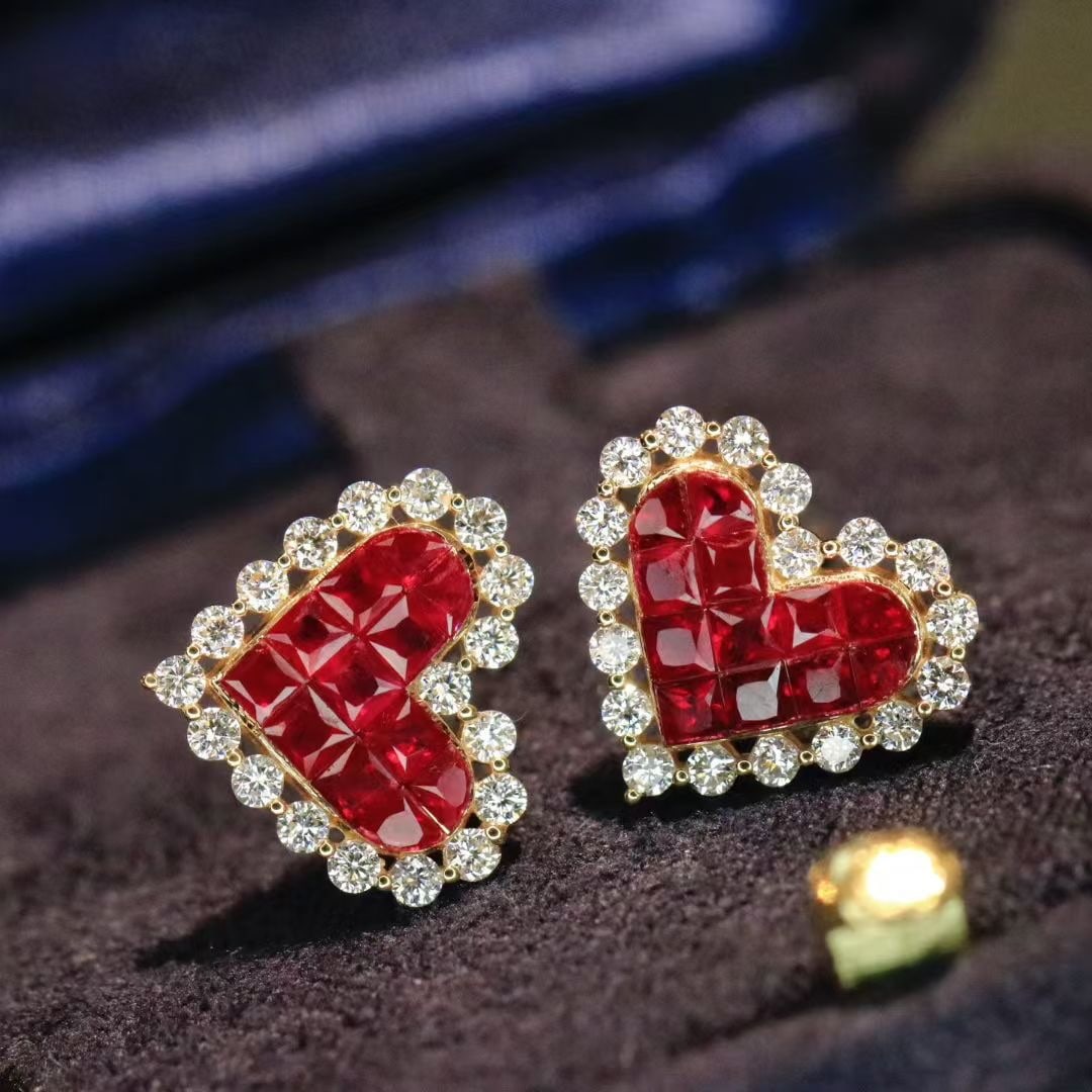14k Gold 1.76 Ctw Natural Ruby & Diamond Earrings: Ref:231043133 // gold content:14k gold // main gemstone:ruby // shape:princess // carat weight:1. 18ct // color:red // treatment:natural // // adjacent gemstone 2 : diamond // shape:round // carat