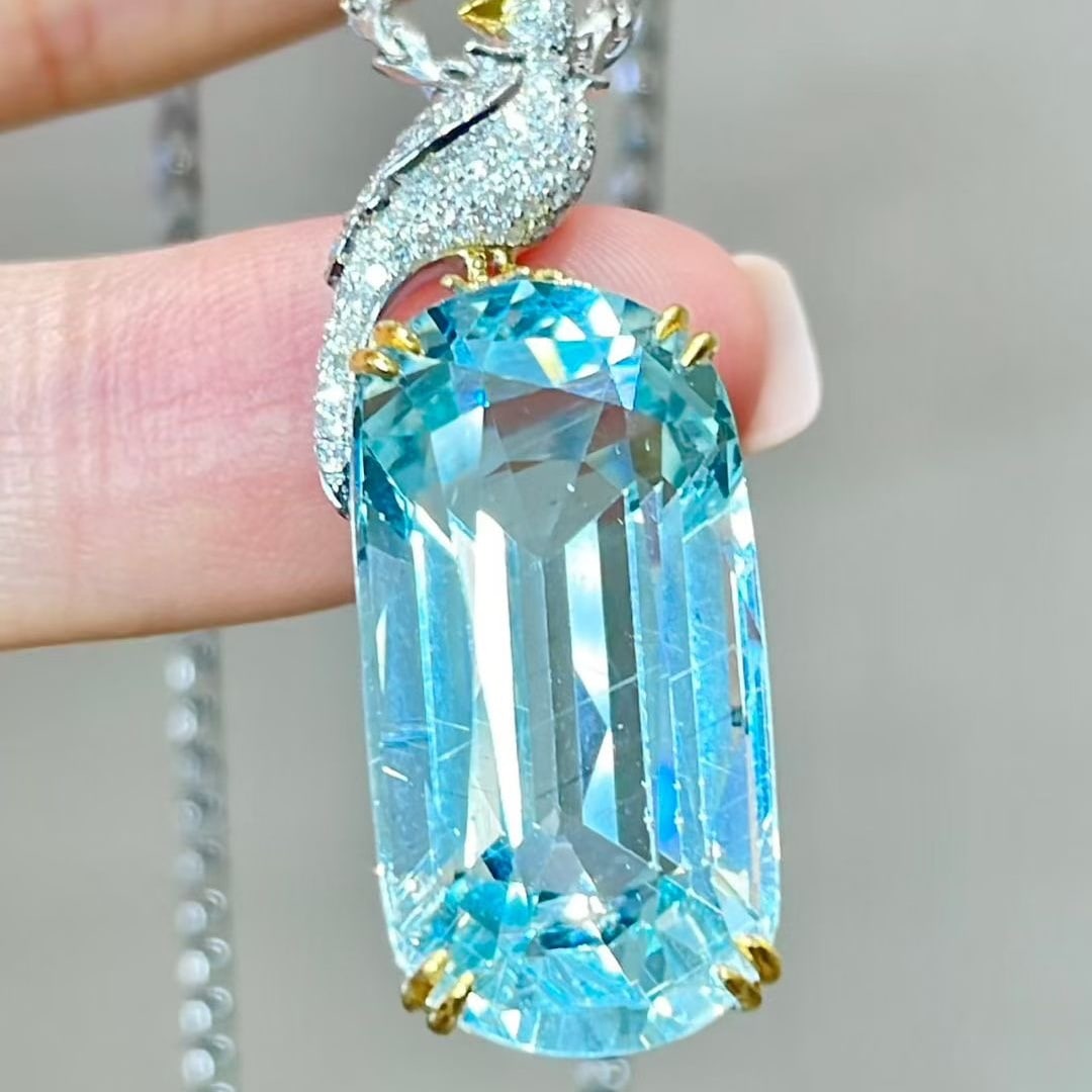 14k Gold 15.2 Ct Natural Aquamarine & Diamond Pendant( Without Chain ) - 2