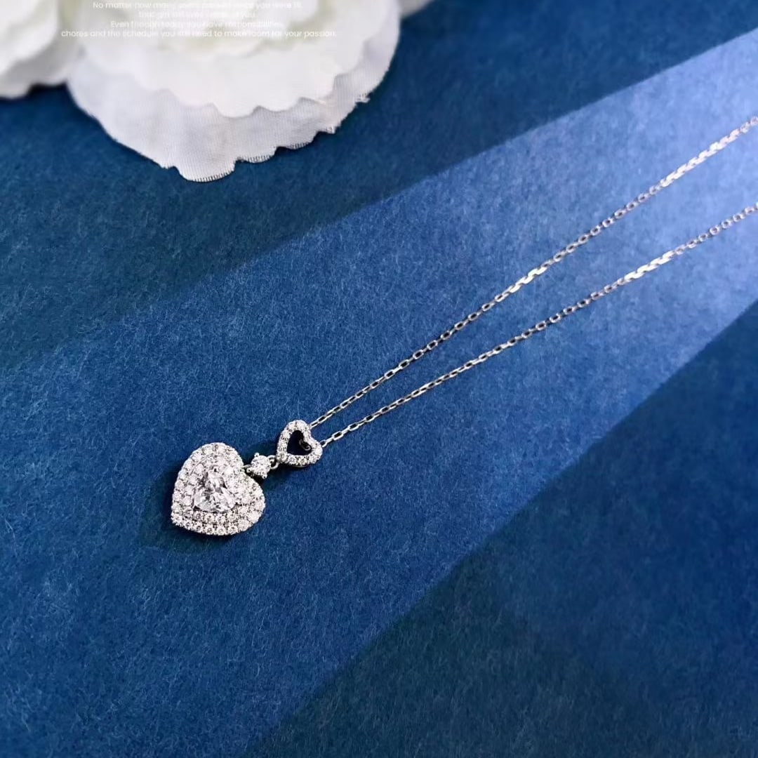 Gia Certified 14k Gold 0.61 Ctw Natural E Si1 Heart Diamond Necklace - 2