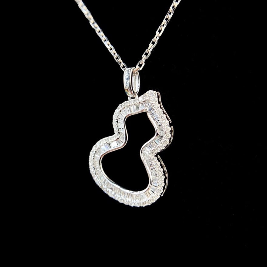 14k Gold 0.4 Ct Natural H Diamond Pendant( Without Chain ): Ref:231043195 // gold content:14k gold // main gemstone:diamond // shape:multiply // carat weight:0. 4ct // clarity grade:vs-si // color:h // treatment:natural // Condition: New Low Estimate: 1900.00