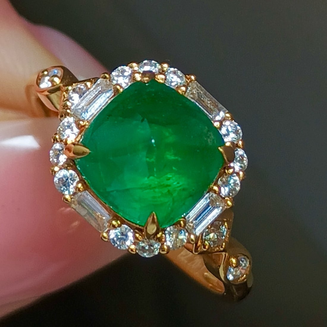 14k Gold 2.59 Ctw Vivid Green Natural Emerald & Diamond Ring - 2