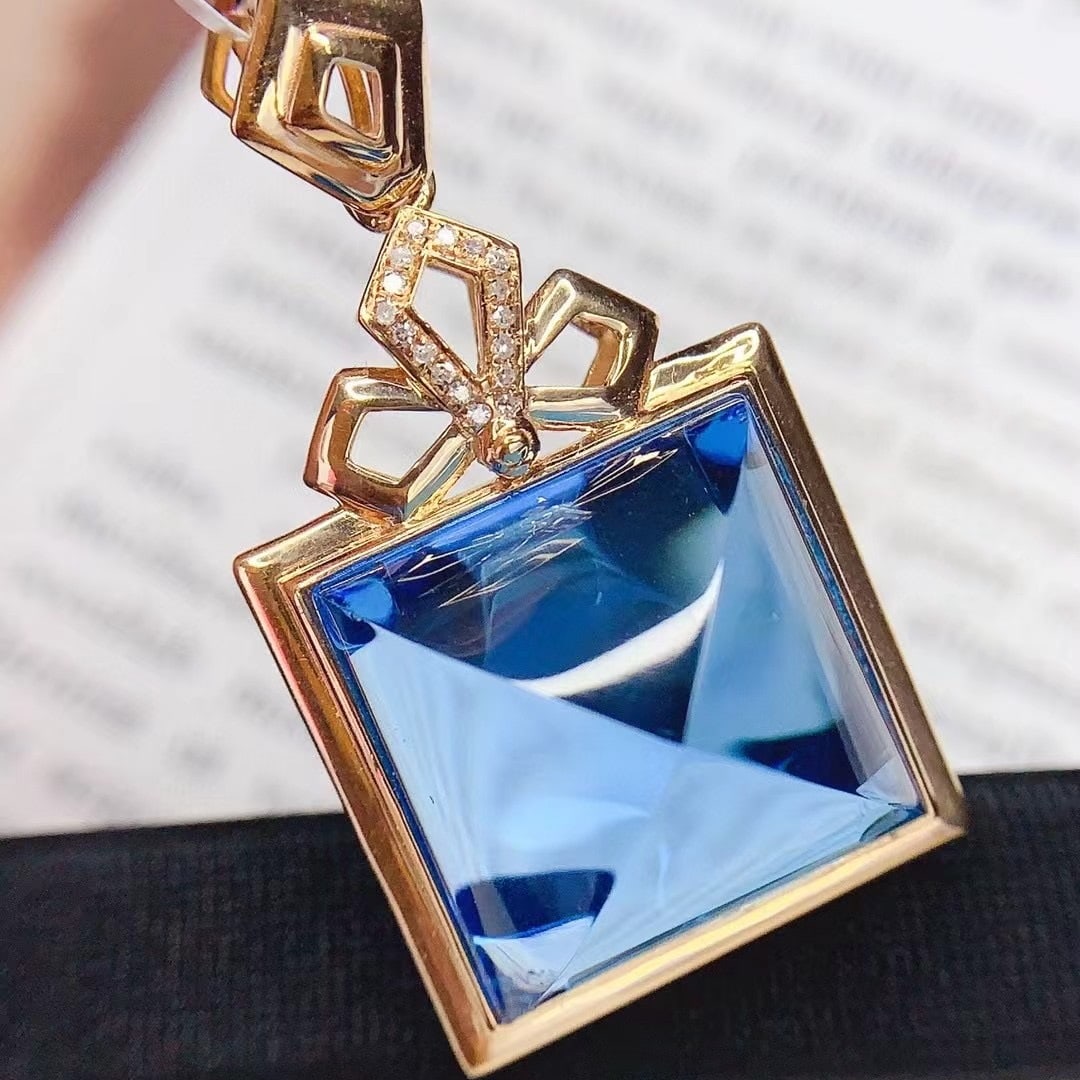14k Gold 26.65 Ct Natural Topaz & Diamond Pendant( Without Chain ) - 5